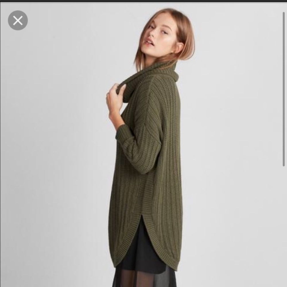 Green Express Turtleneck Sweater